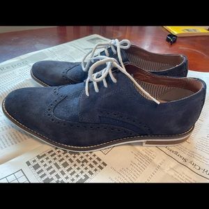 Excellent Mens Structure shoes size 9